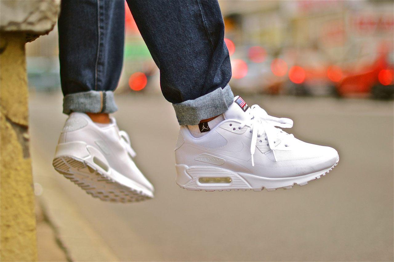 Nike Air Max 90 Hyperfuse