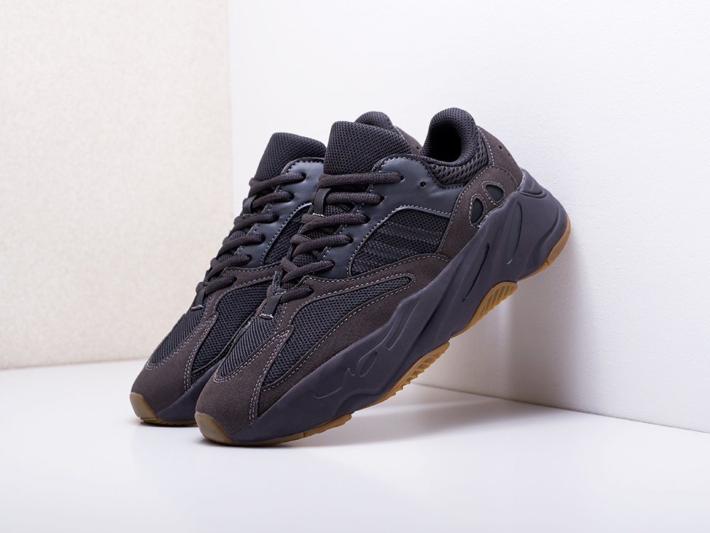 Кроссовки Adidas Yeezy Boost 700 цвет 