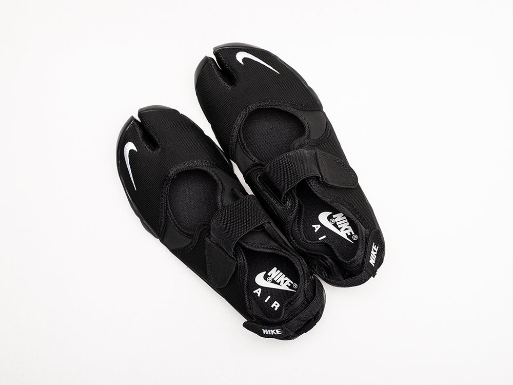 Nike air rift top black and white