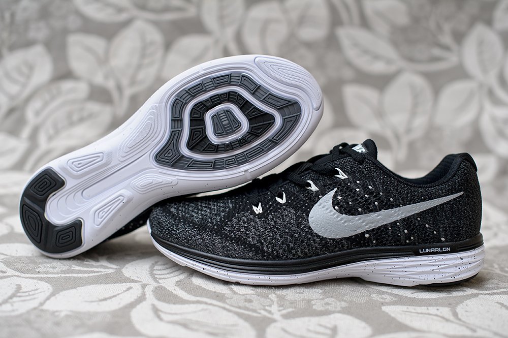 Nike Flyknit Lunar 1