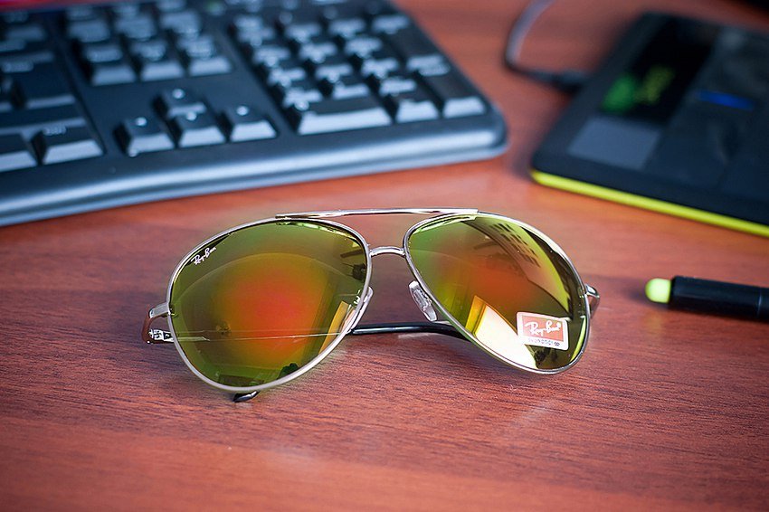 Ray ban с камерой. Очки ray ban 5318. Ray ban 305. Очки ray ban с чехлом. Очки ray ban с кожаными вставками.