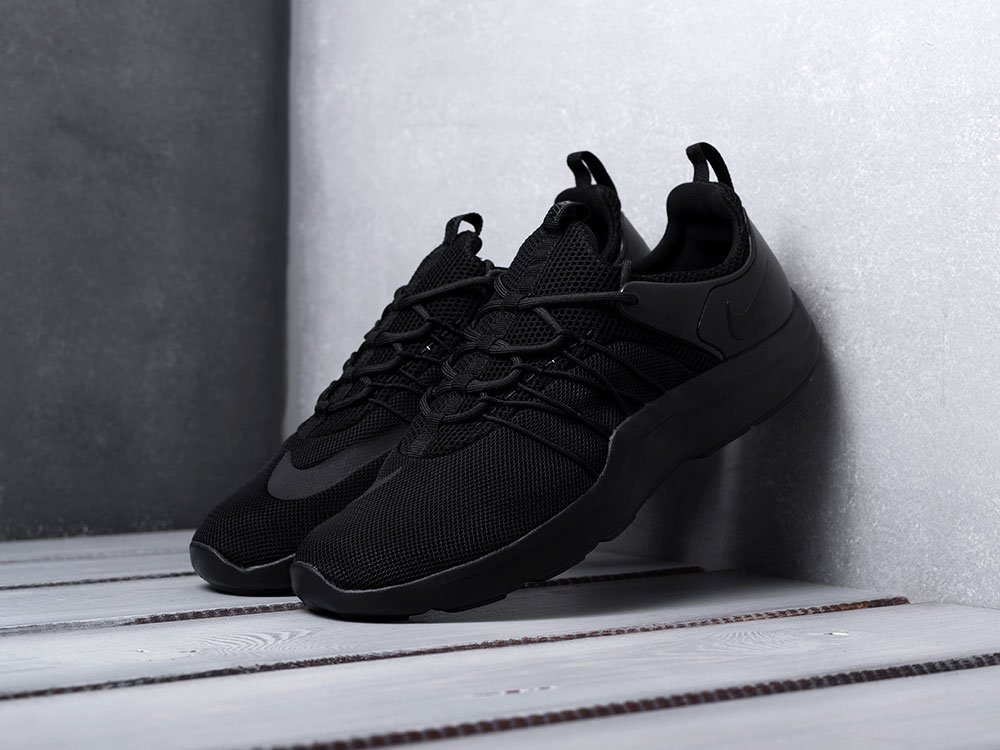 Nike darwin triple on sale black