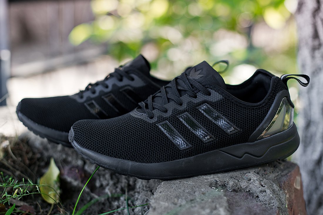 Adidas flux triple black on sale