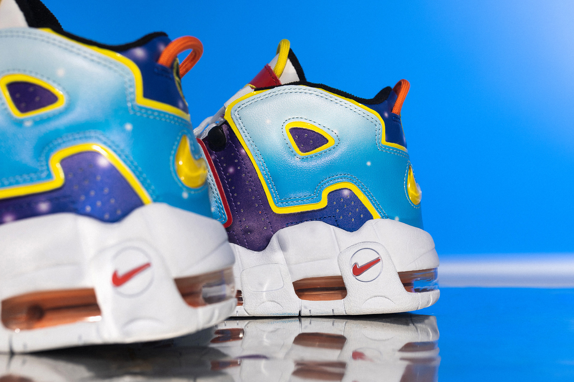 NIKE AIR MORE UPTEMPO