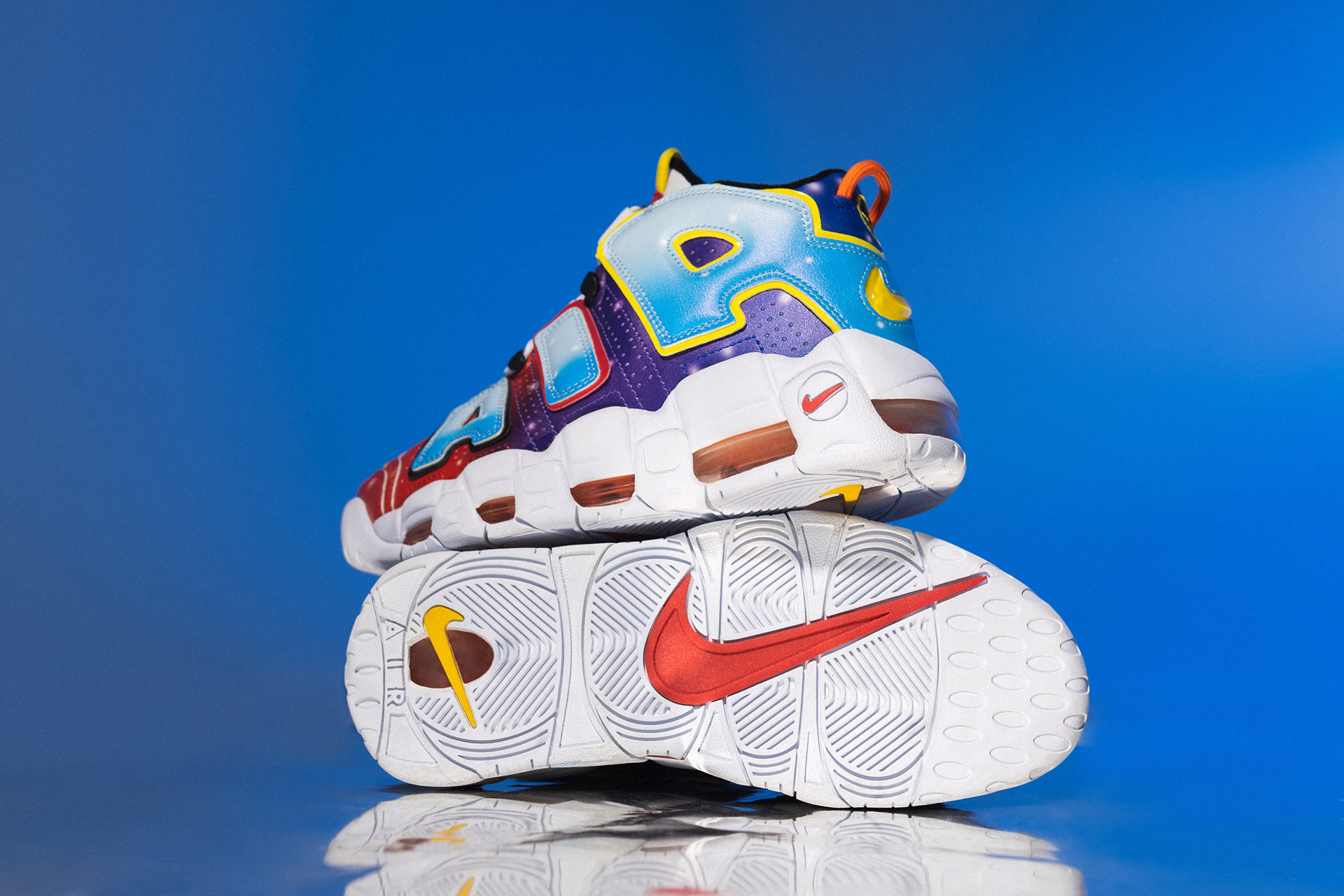 NIKE AIR MORE UPTEMPO