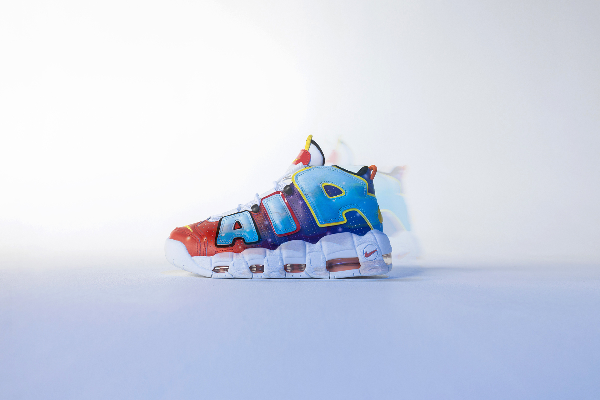 NIKE AIR MORE UPTEMPO