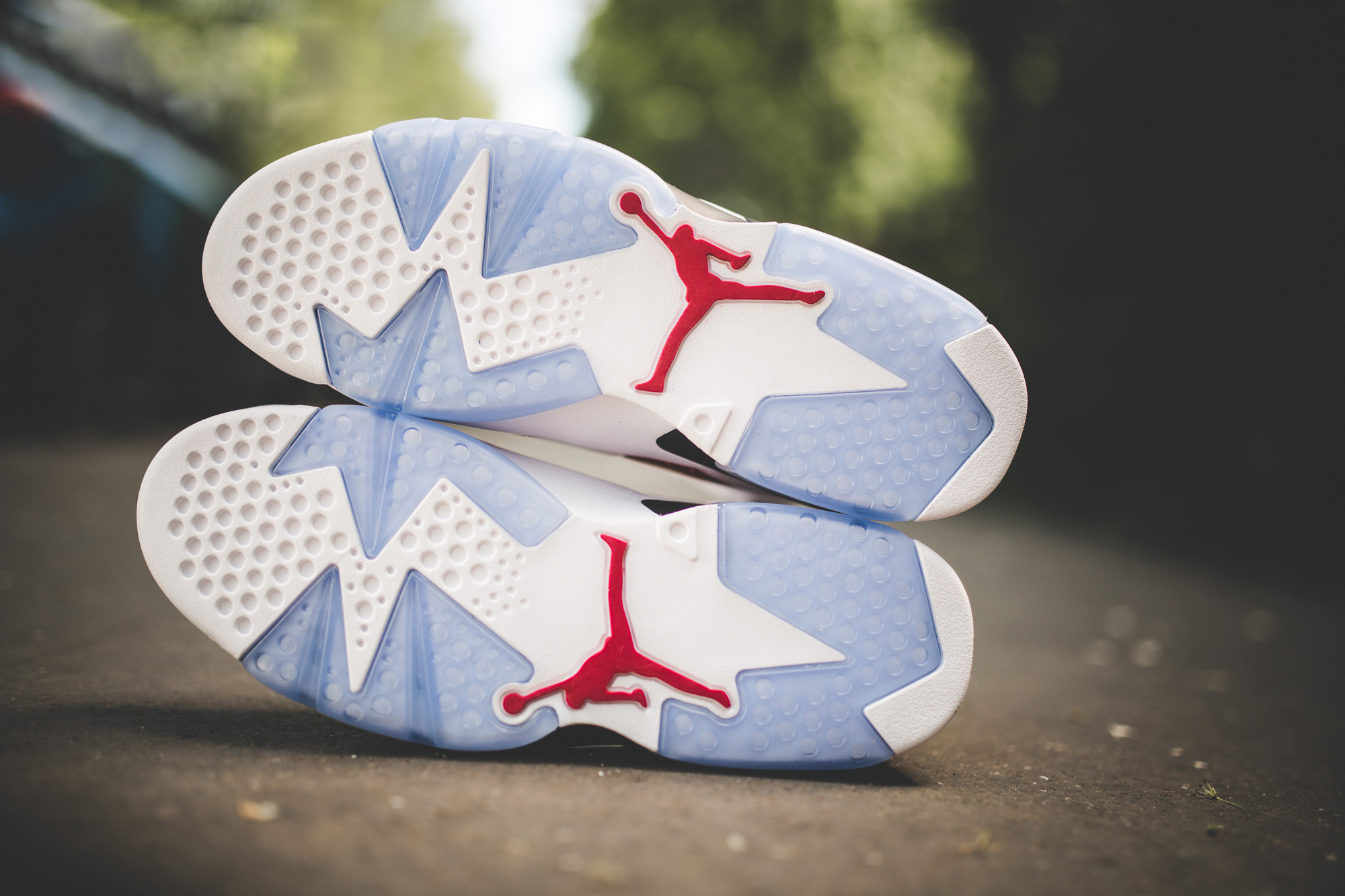 Кроссовки Nike Air Jordan 6 «Carmine»