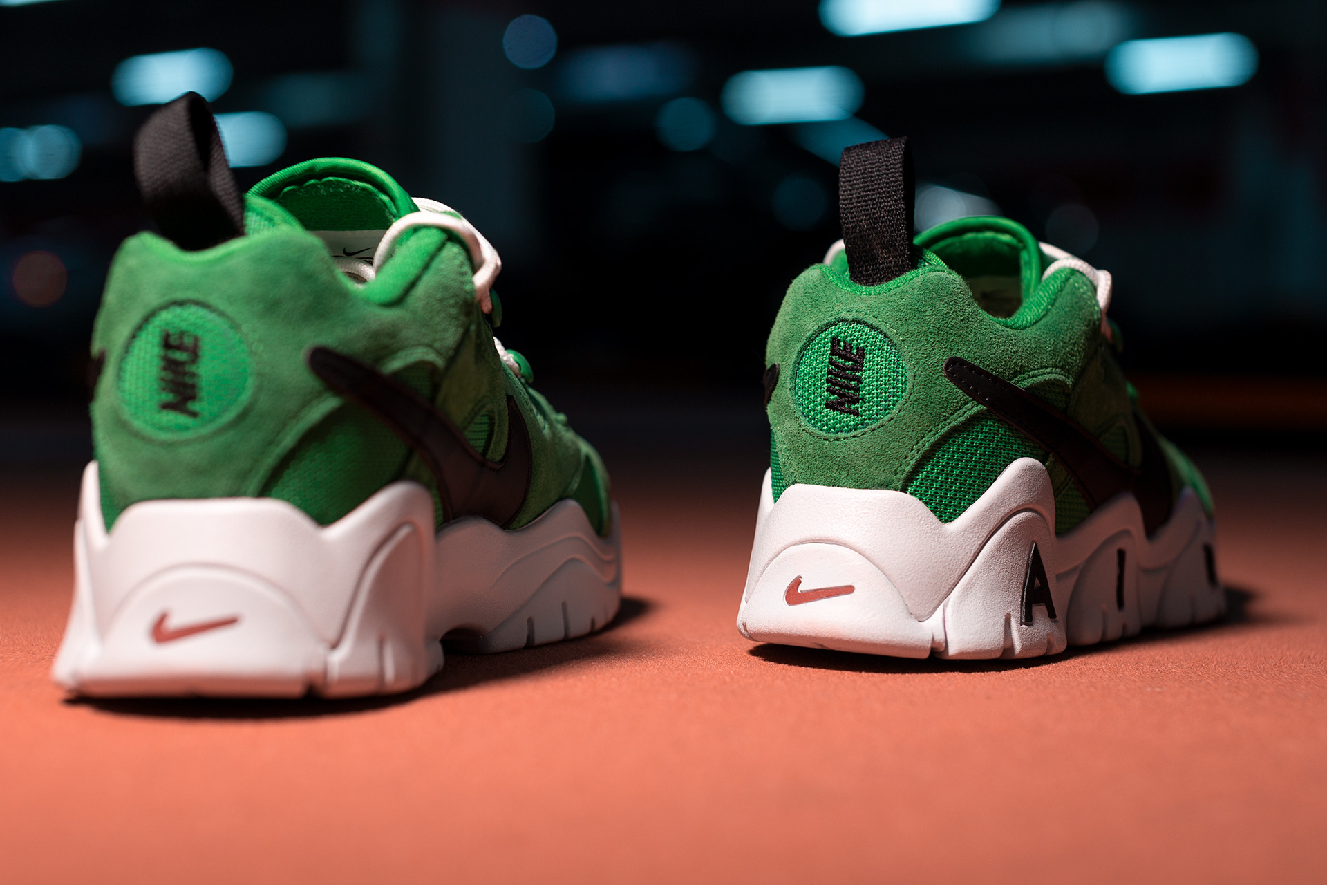 Кроссовки Nike Air Barrage Low