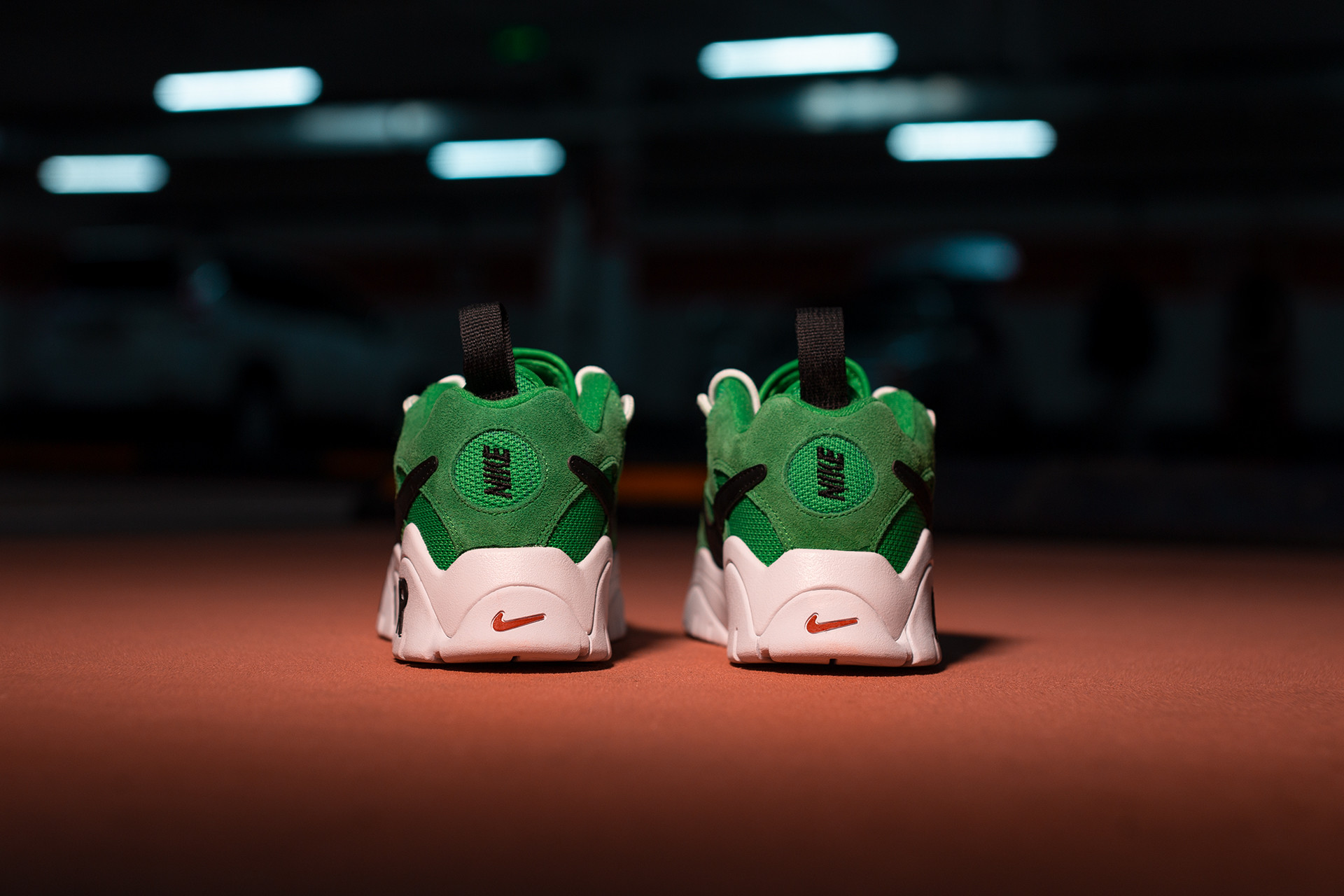 Кроссовки Nike Air Barrage Low