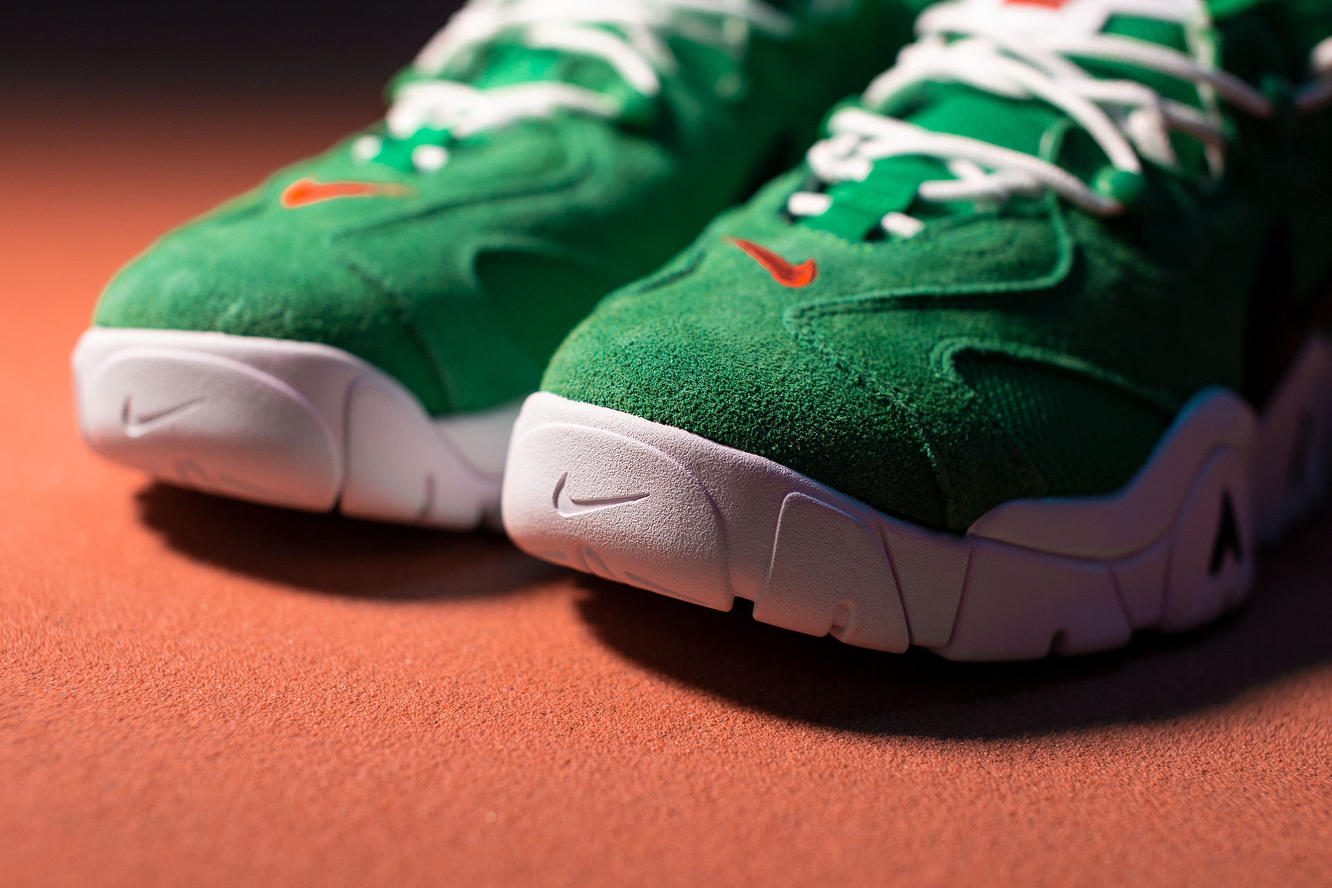 Кроссовки Nike Air Barrage Low