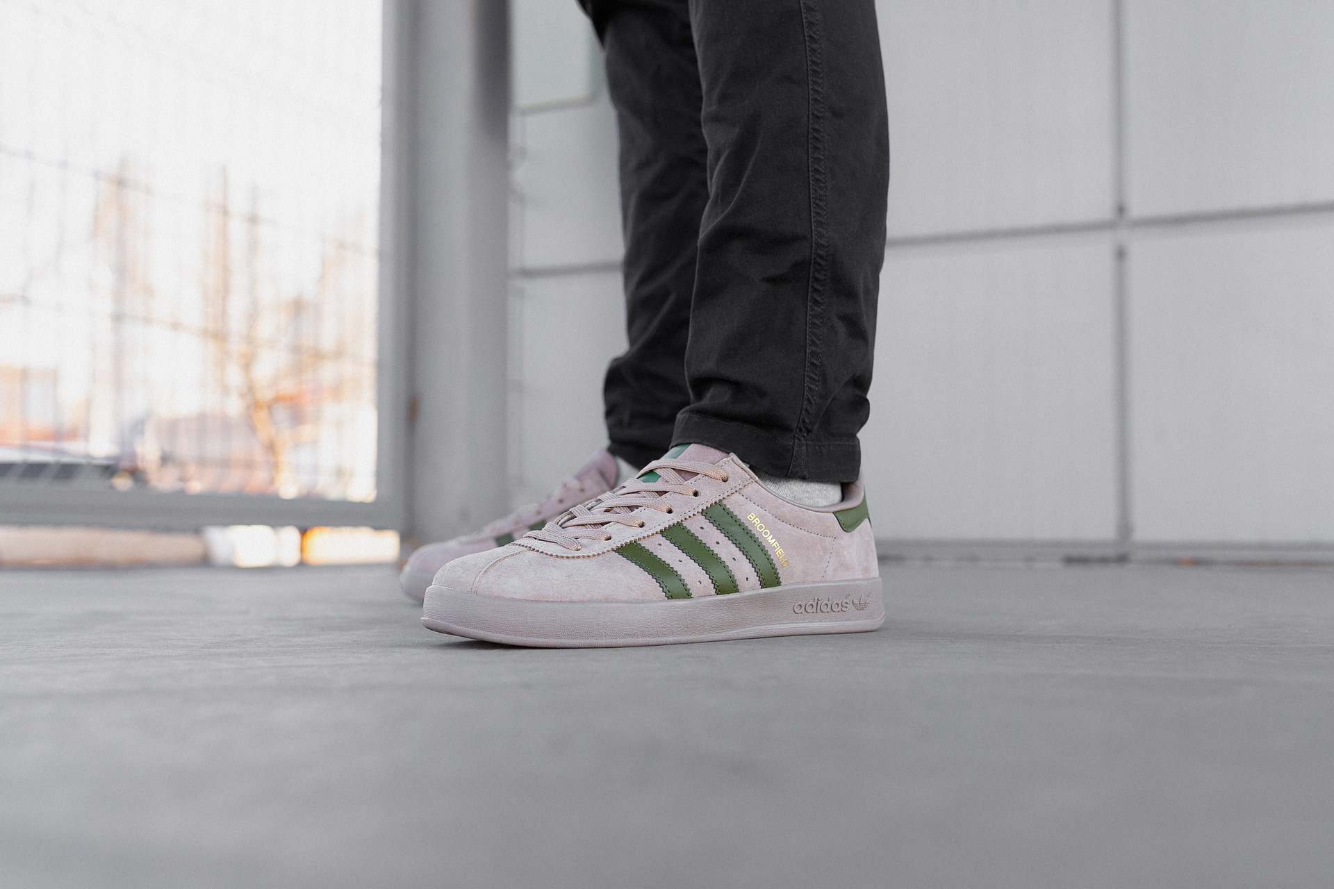 Adidas originals best sale broomfield white