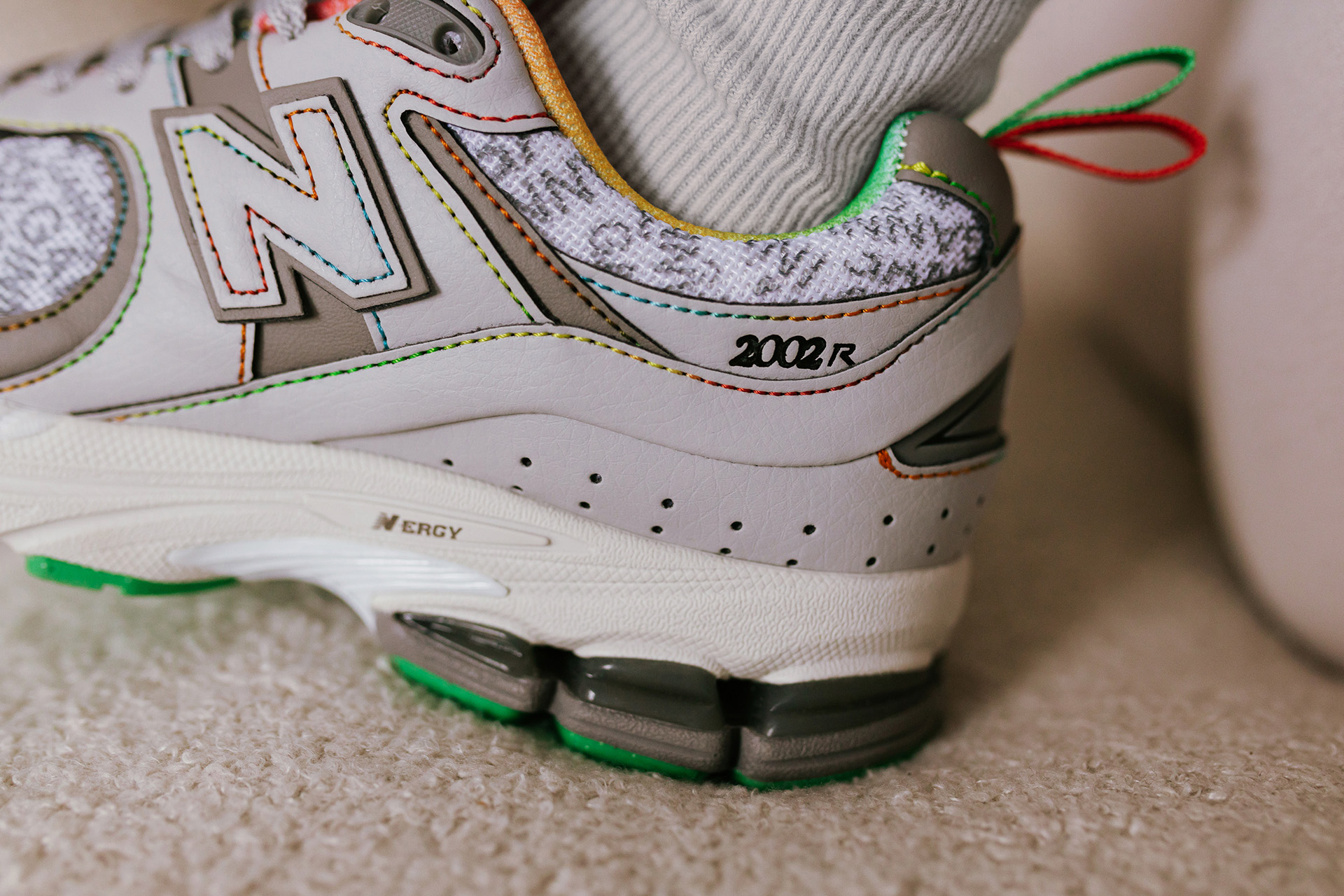 GANNI x NEW BALANCE 2002R
