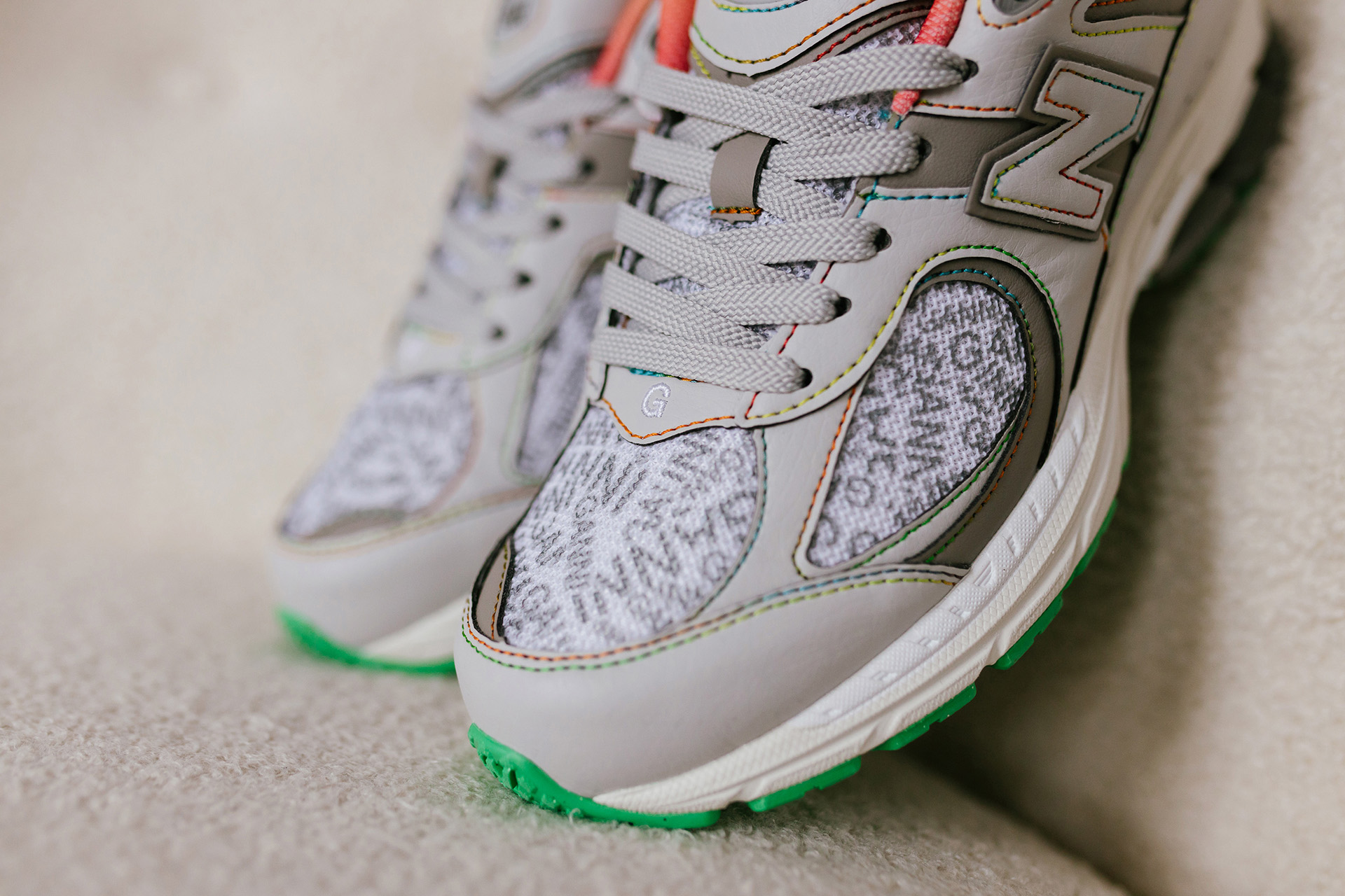 GANNI x NEW BALANCE 2002R