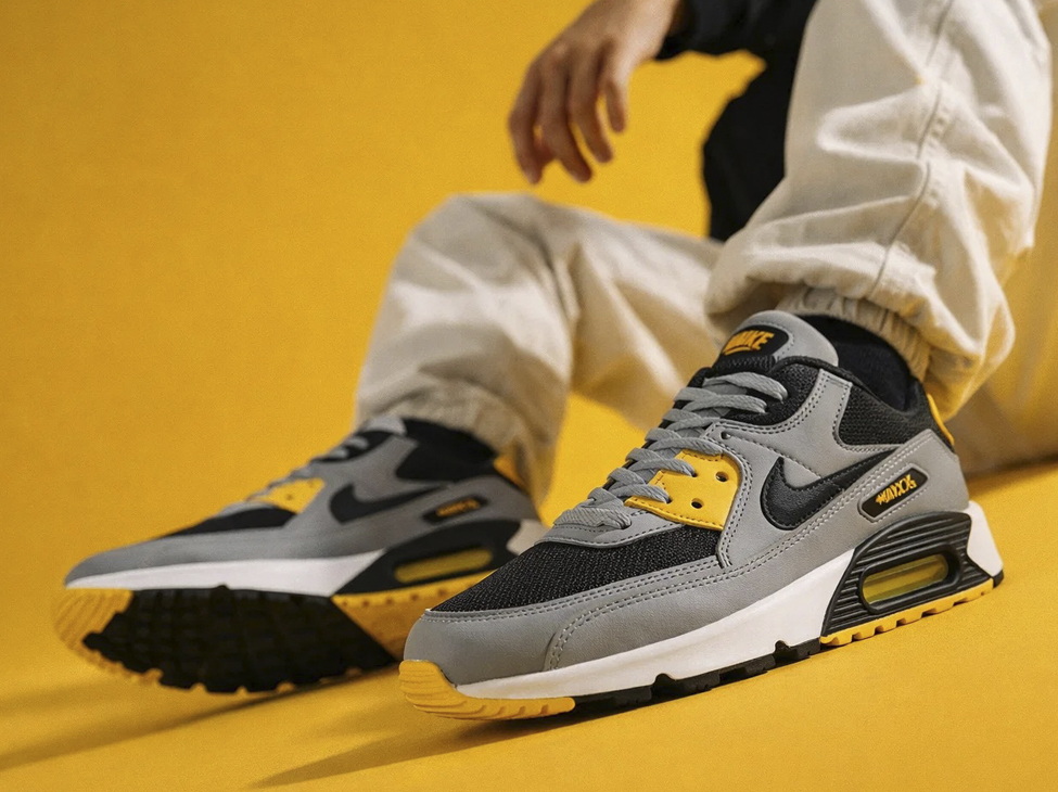 Как носят классику Nike Air Max 90 в 2026 году