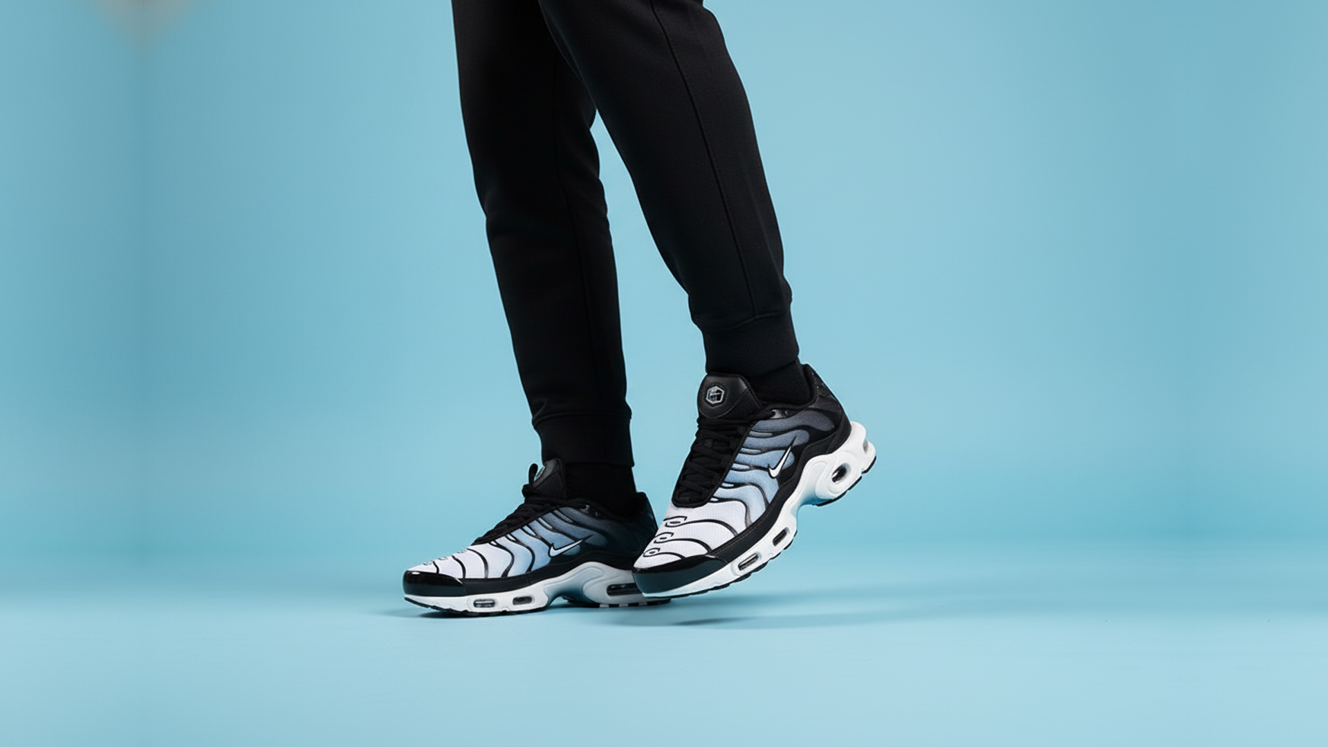 Кроссовки Nike Air Max Plus TN для любых возрастов 