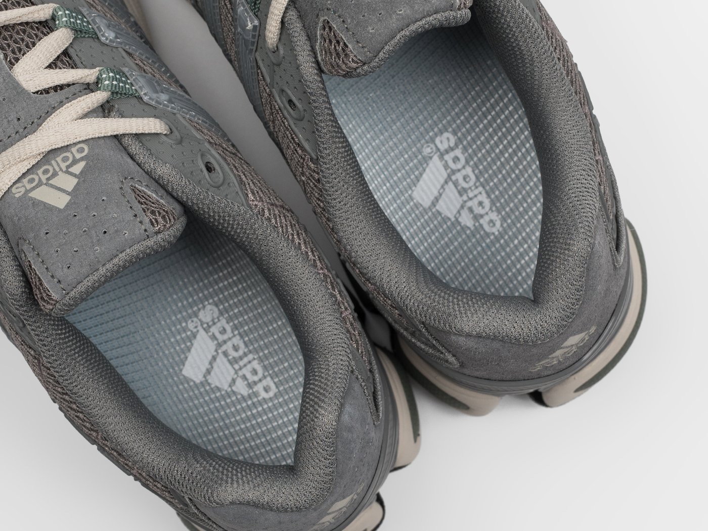 adidas ozweego pro 47180 5