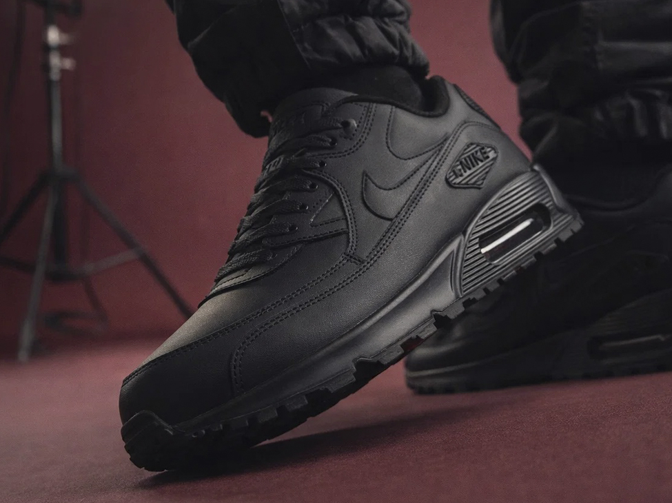 Эти кроссовки в моде уже 30 лет: Nike Air Max 90 
