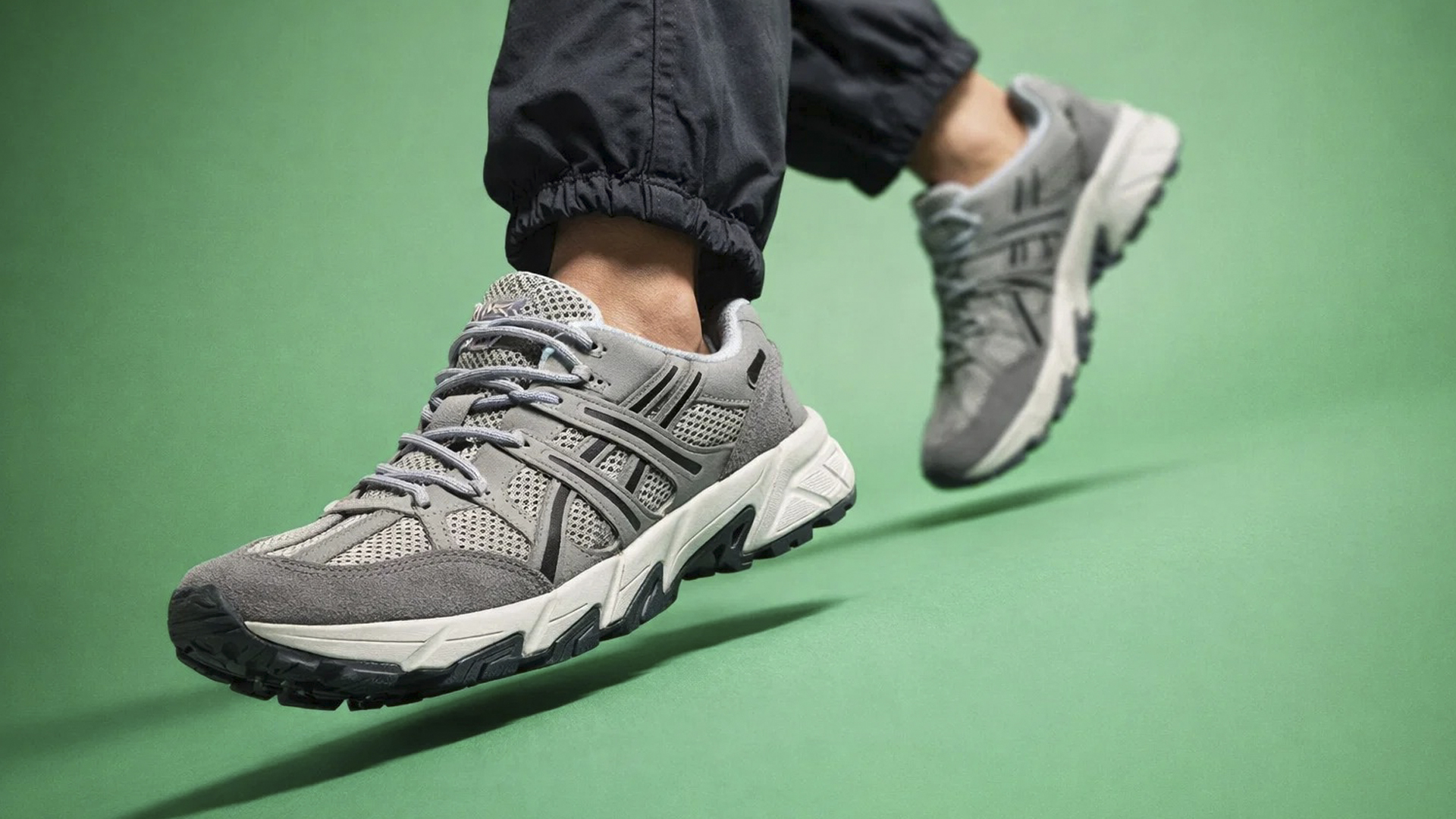 С чем носить Asics Gel Sonoma 15-50 весной и летом