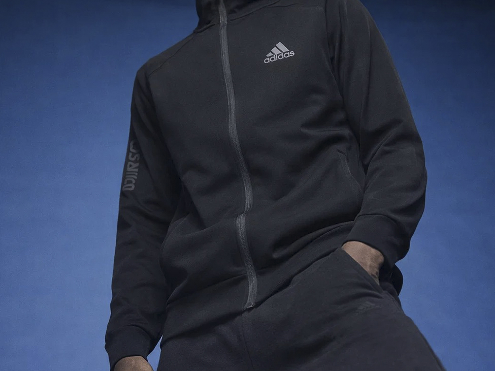 Какой низ выбрать под олимпийку парню и девушке