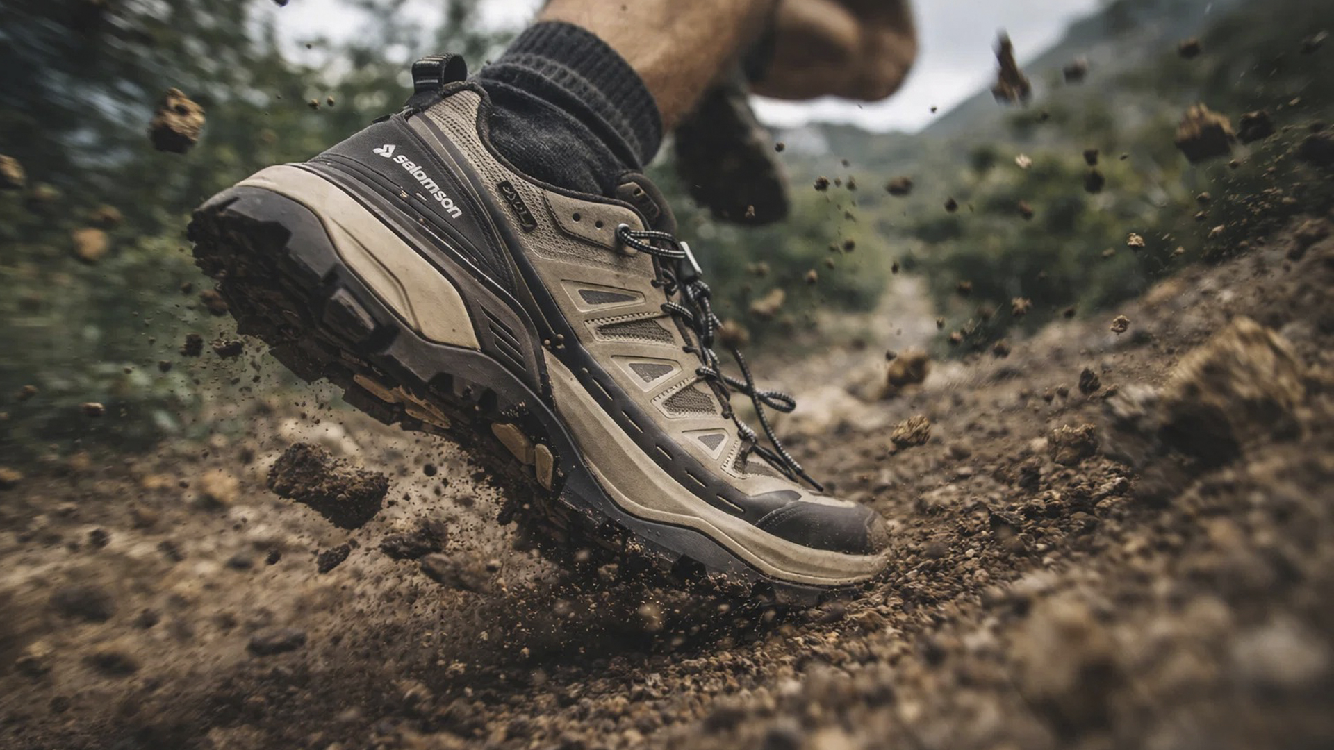 С чем надеть спортивные кроссовки Salomon X Ultra 360