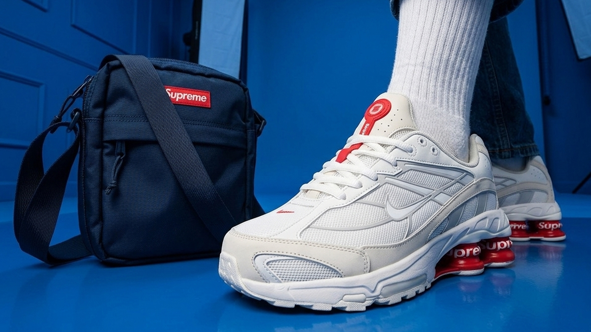 Современные кроссовки Supreme x Nike Shox Ride 2 SP