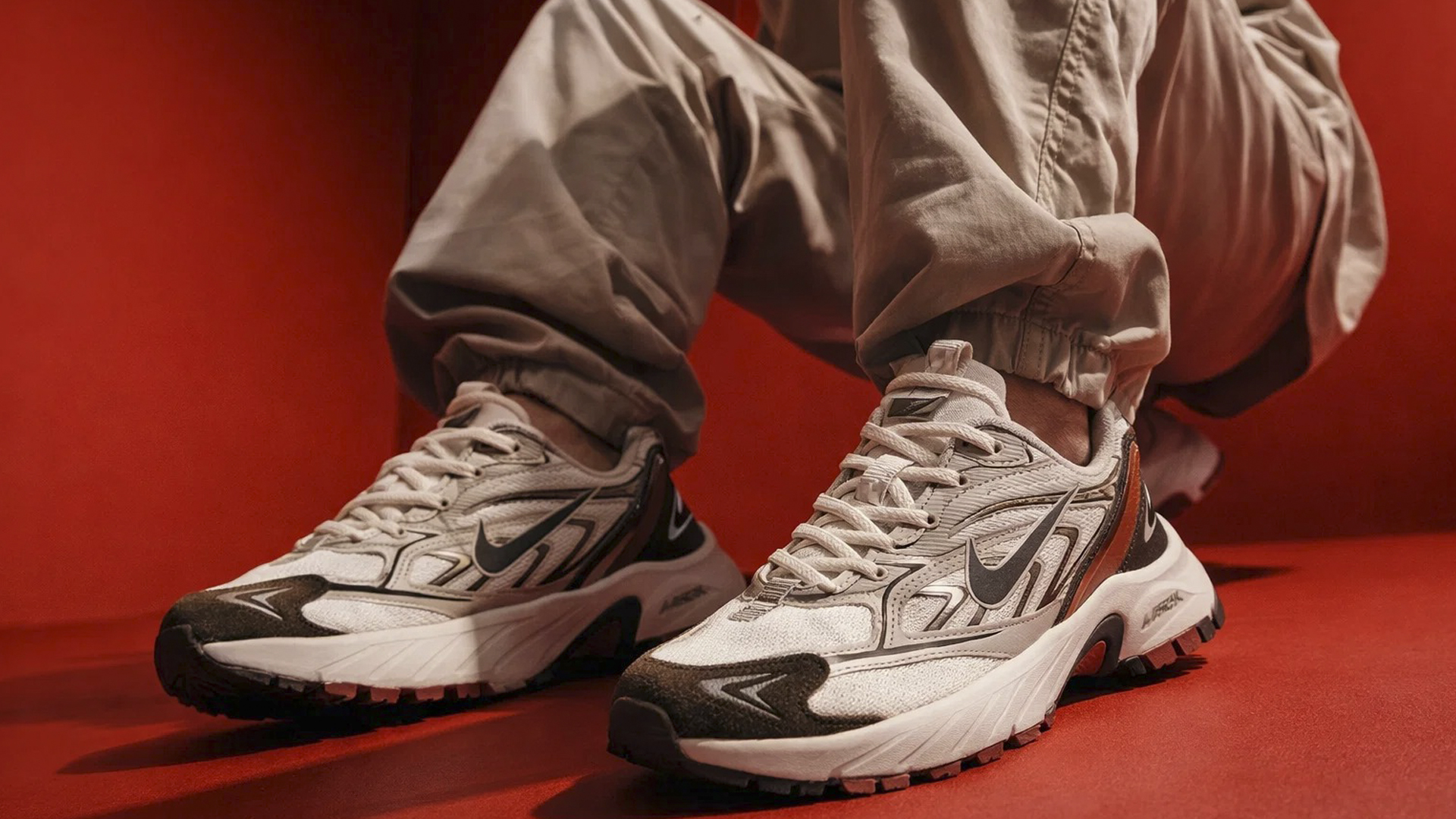 Какие кроссовки Найк купить мужчине в 2026 году