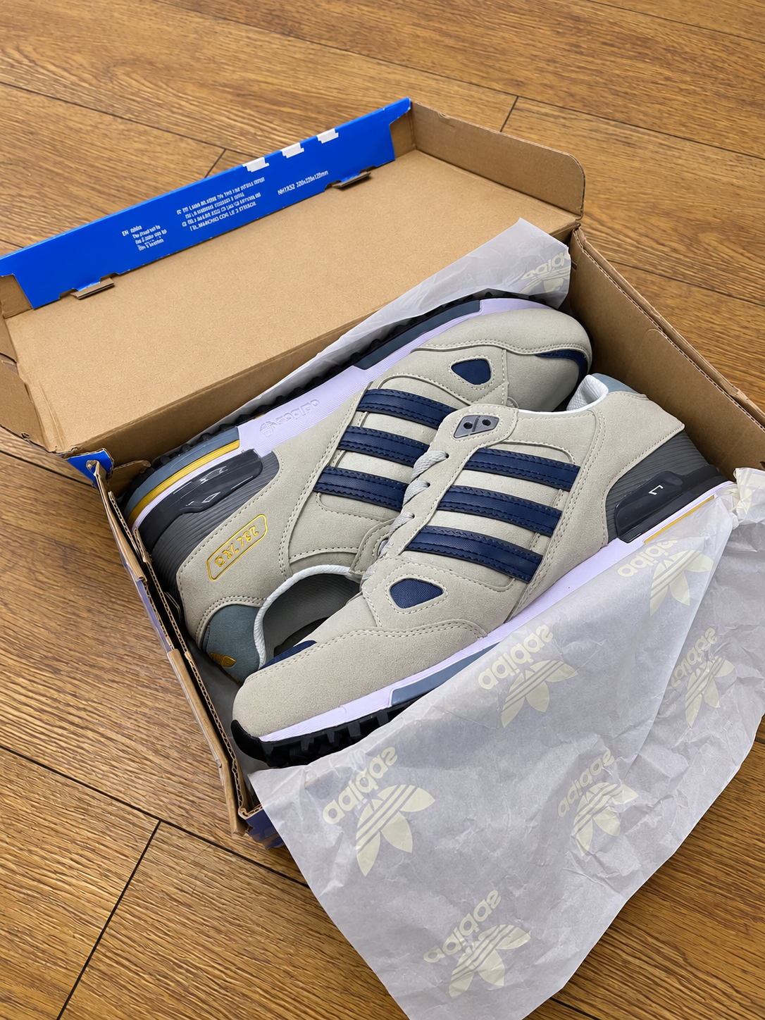 Adidas ZX 750, дополнительное фото 4