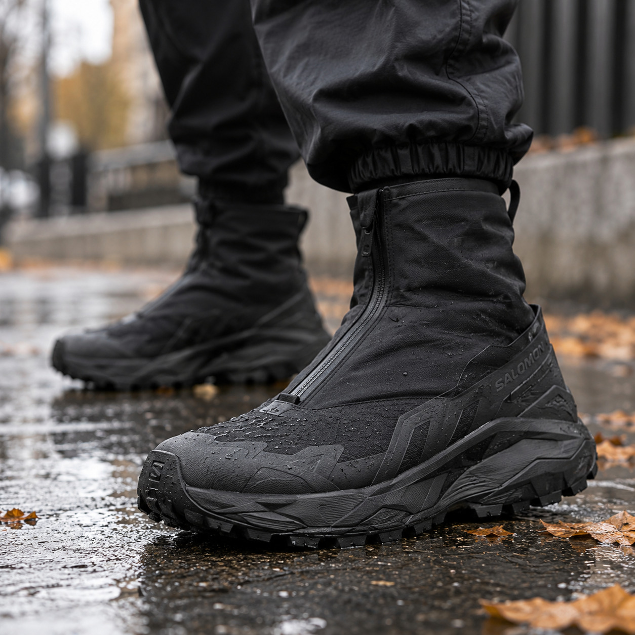 Salomon Odyssey ELMT Advanced — крупный план на ноге