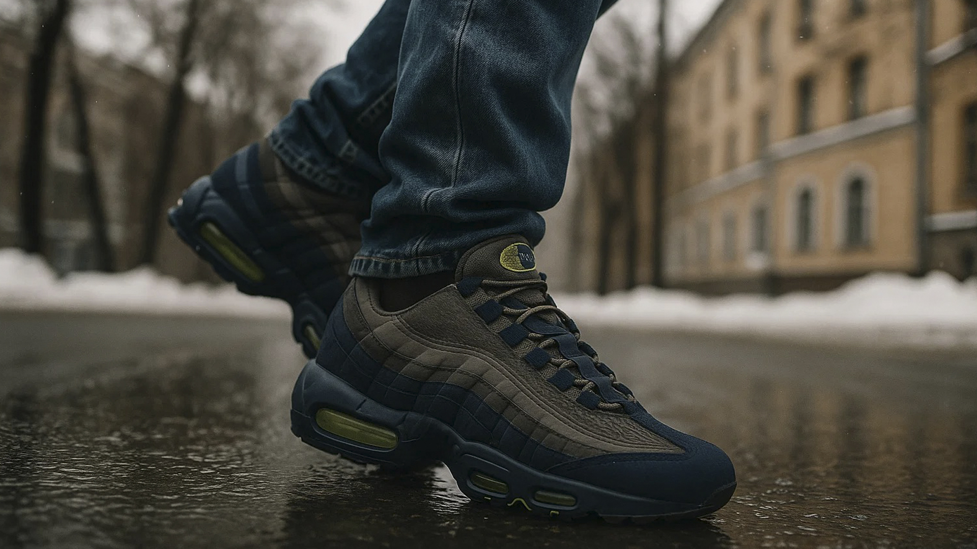 Синие кроссовки Nike Air Max 95 под повседневный стиль