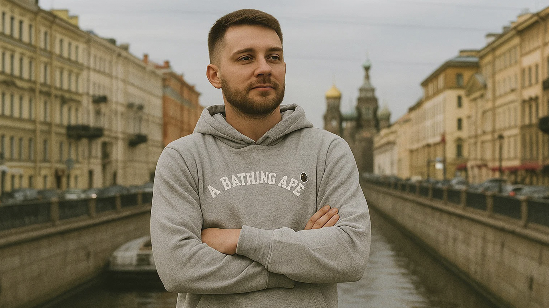 Универсальное белое худи Bape для повседневного гардероба