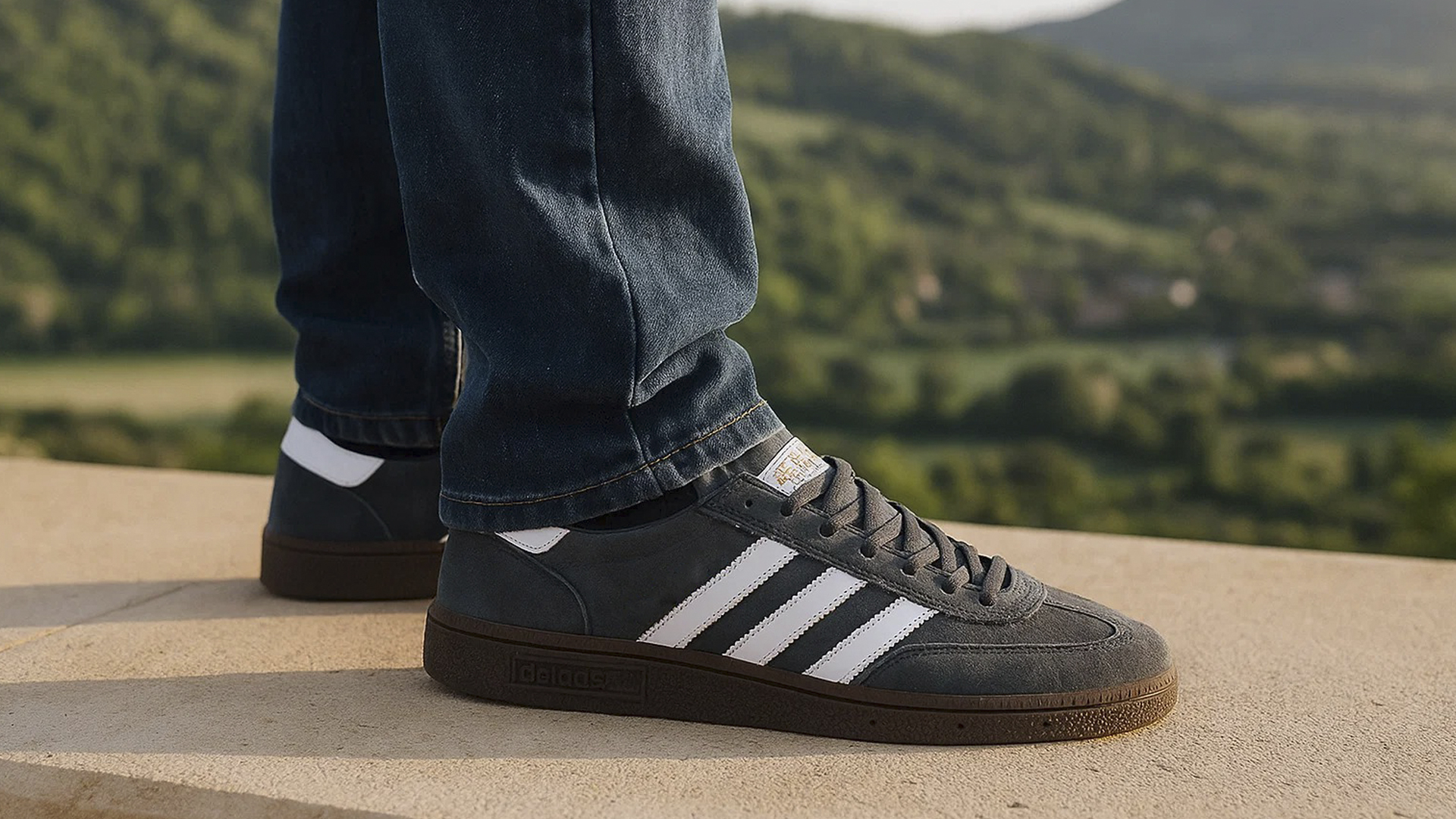 Низкие кеды Adidas Spezial с замшевым верхом