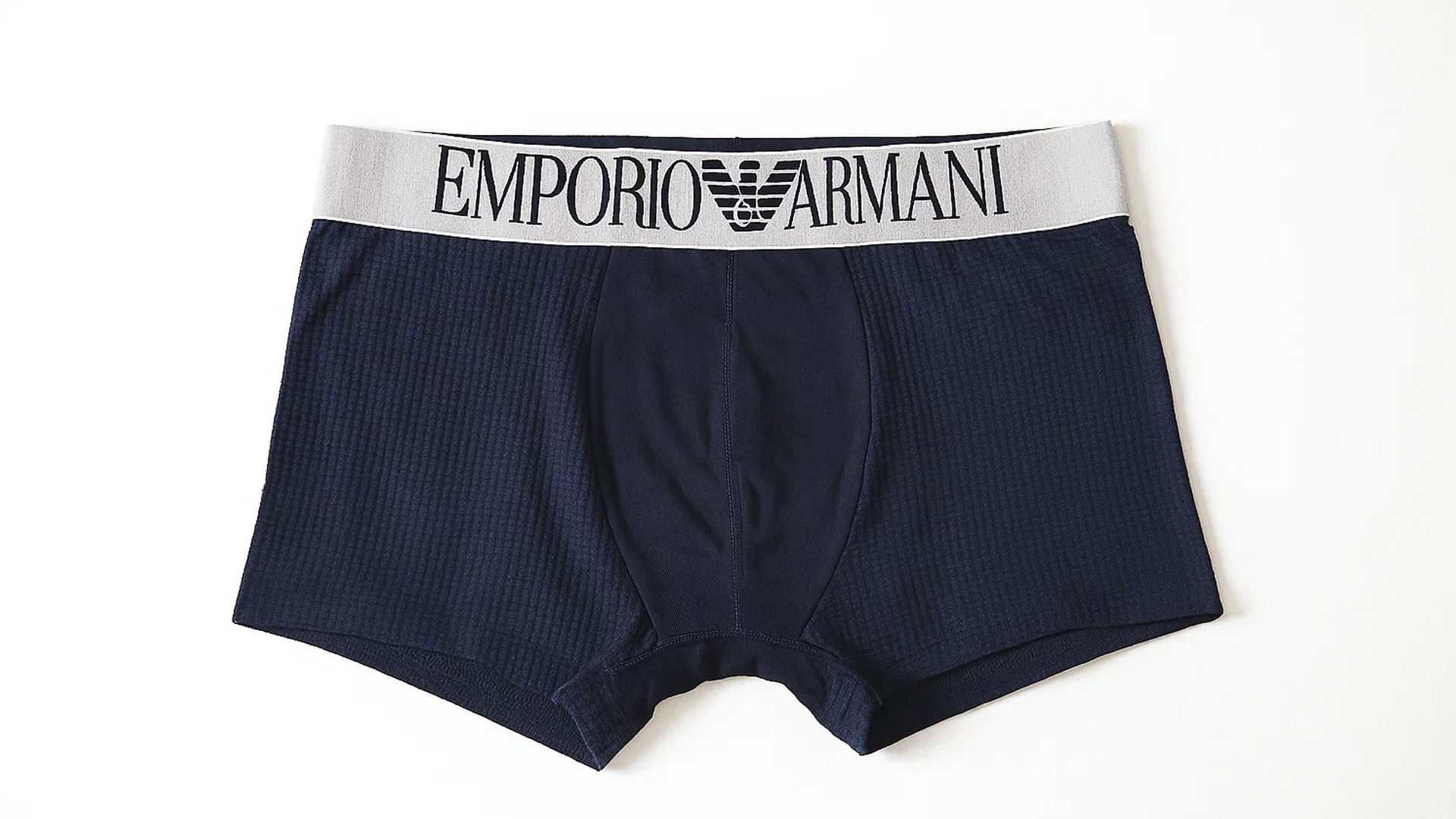 Какие боксеры не скатываются и не парят летом — советы стилистов