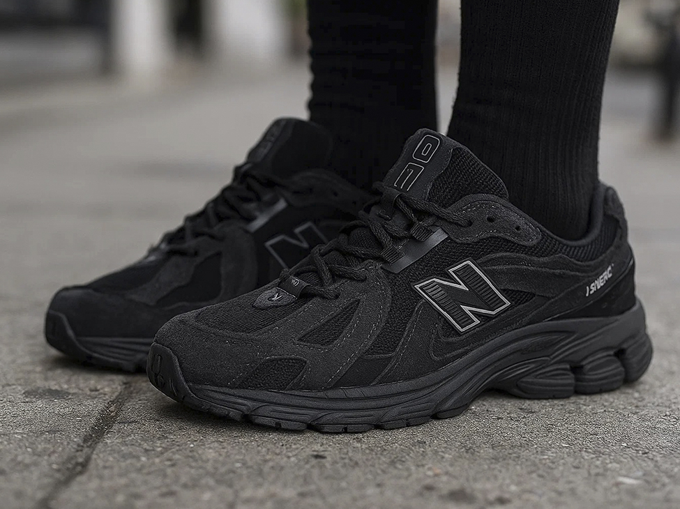 Модные кроссовки New Balance 1906D серого цвета