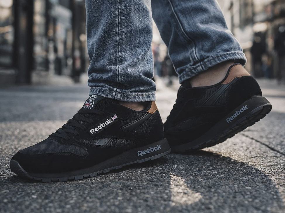 С чем носить мужские кроссовки Reebok Classic Leather Utility